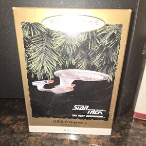 Hallmark Star Trek ornament U.S.S. Enterprise